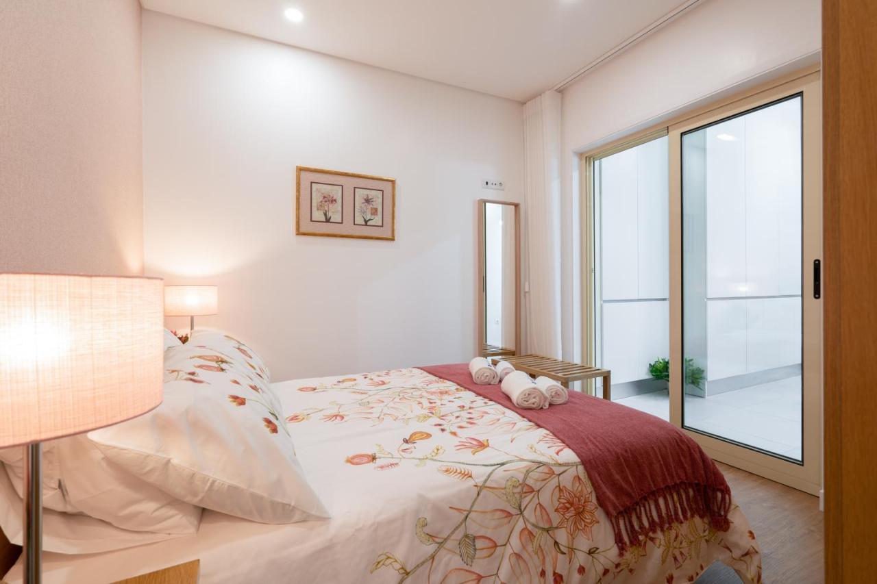 Host Wise - Lovely Bright Flat - Instaworthy City View Вила-Нова-ди-Гая Экстерьер фото