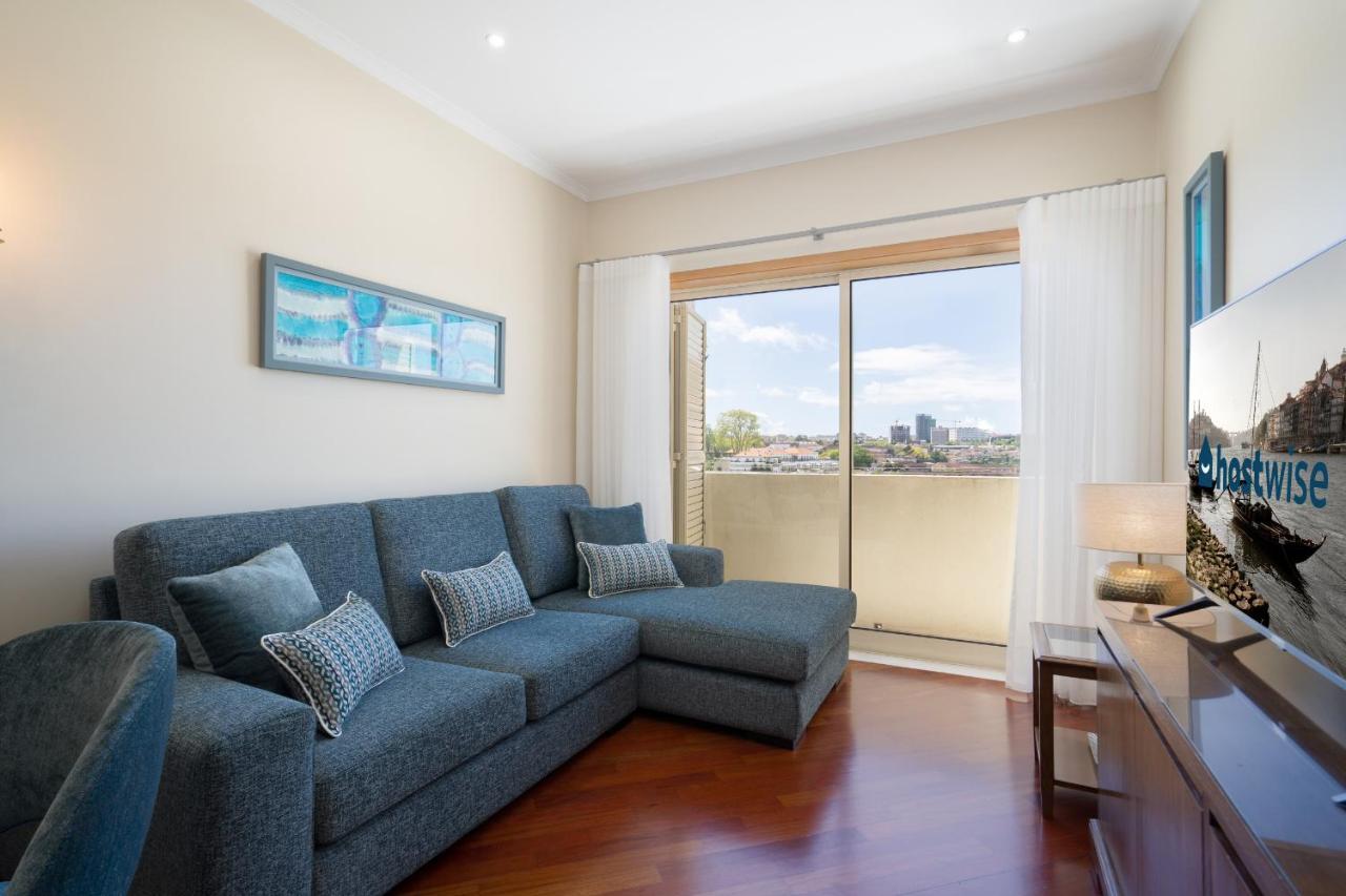 Host Wise - Lovely Bright Flat - Instaworthy City View Вила-Нова-ди-Гая Экстерьер фото